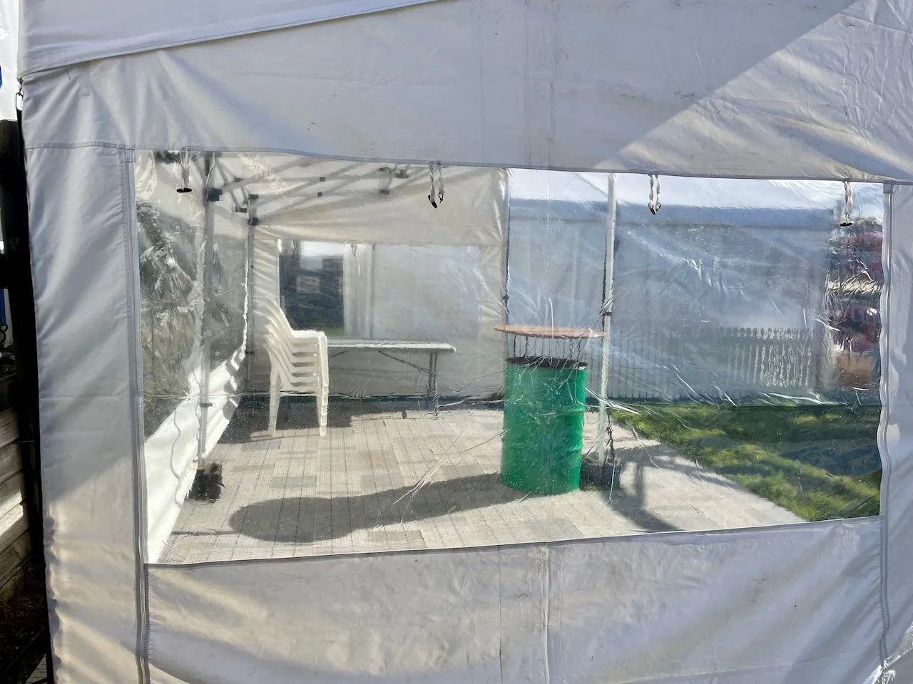 5.7x2.7m KNE Awning Includes x 3 Clear window Side Walls