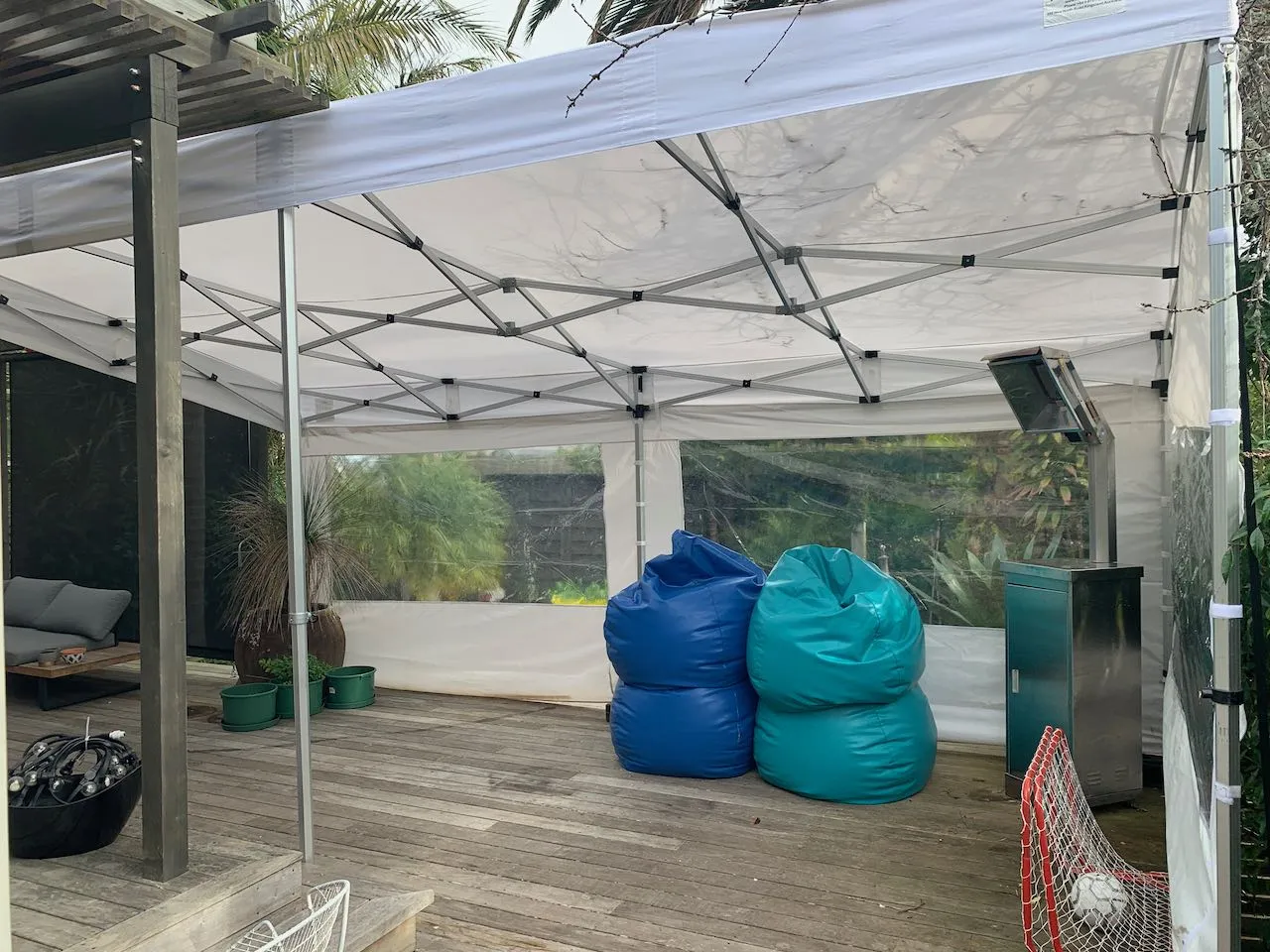 5.7x2.7m KNE Awning Includes x 3 Clear window Side Walls