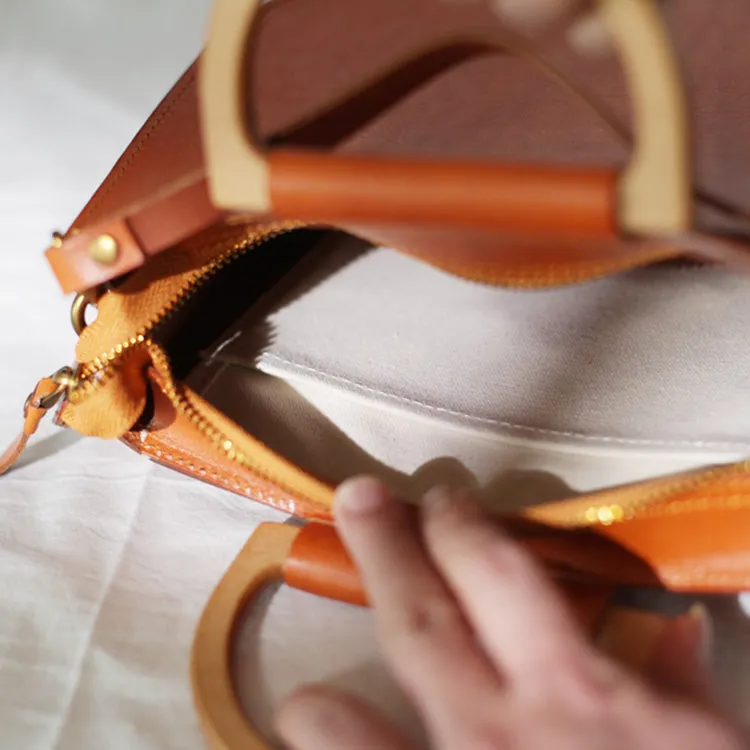 Vintage Women's Small Real Leather Crossbody Handbags Over the Shoulder Purse for Women