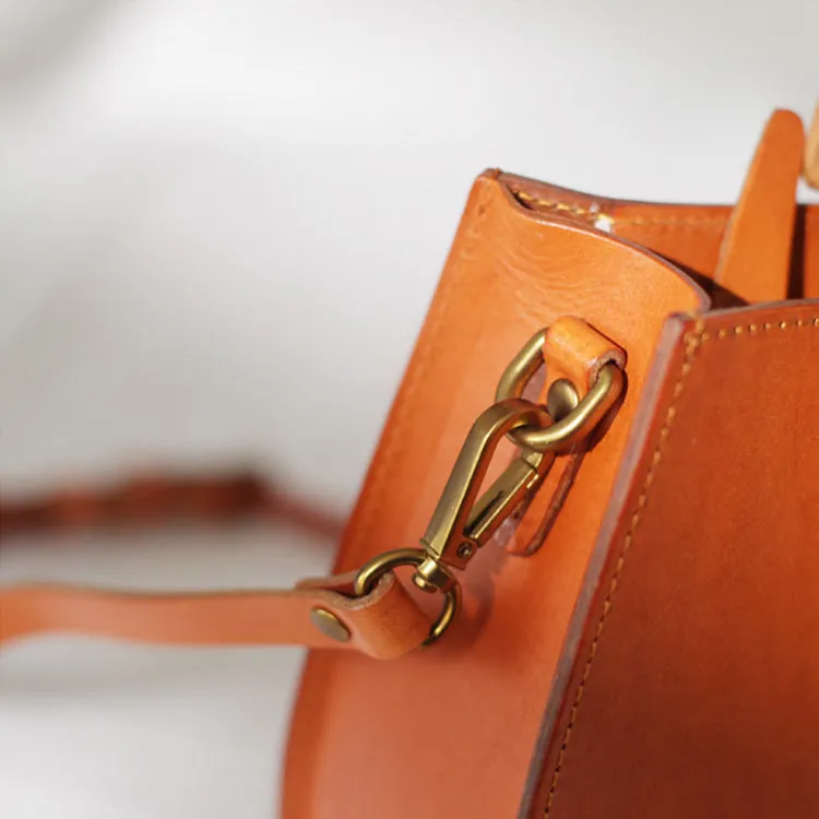 Vintage Women's Small Real Leather Crossbody Handbags Over the Shoulder Purse for Women